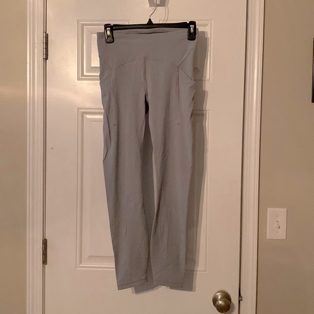 Lululemon silver/gray wunder train high rise pant legging 25” with pockets